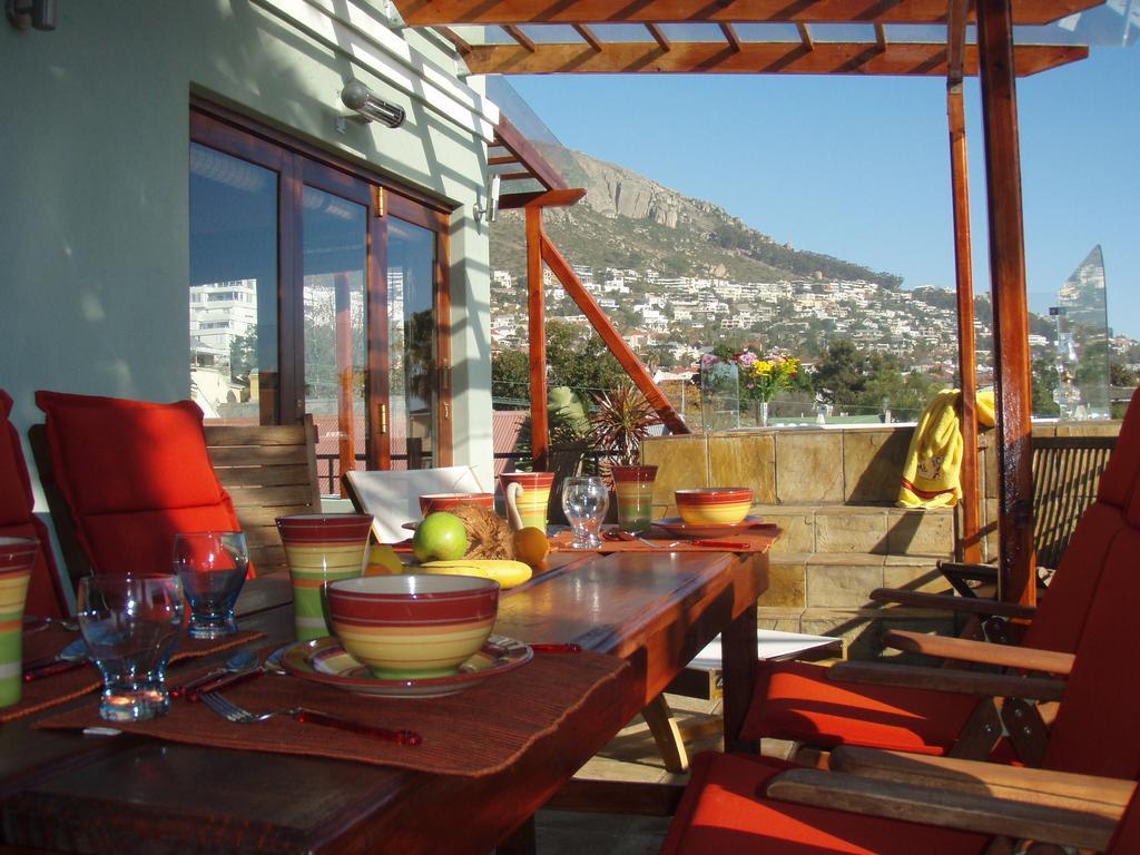 Sweet Ocean View Guesthouse Cape Town Bagian luar foto